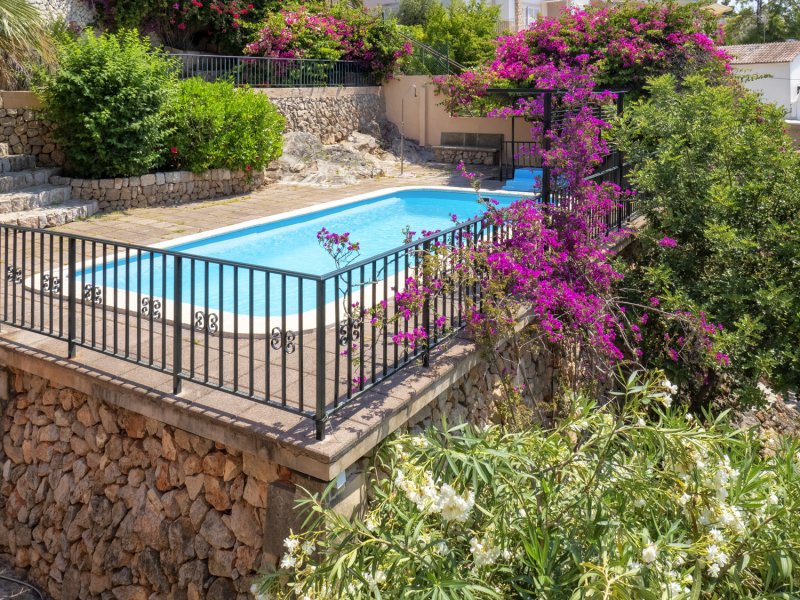 Apartamentos Bellatrix, Apartamentos en la playa en Portals Nous