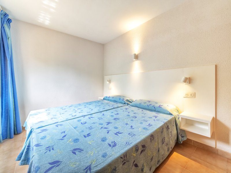 Apartamentos Bellatrix, Apartamentos en la playa en Portals Nous